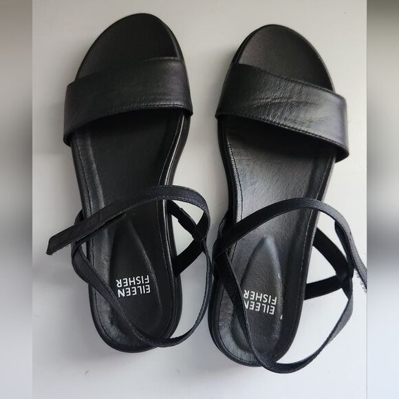 NWOT Eileen Fisher Black Leather Sandals Size 7 - Picture 2 of 5